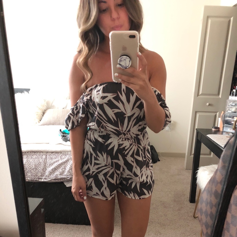 Amuse Society Estella Charcoal Grey Romper